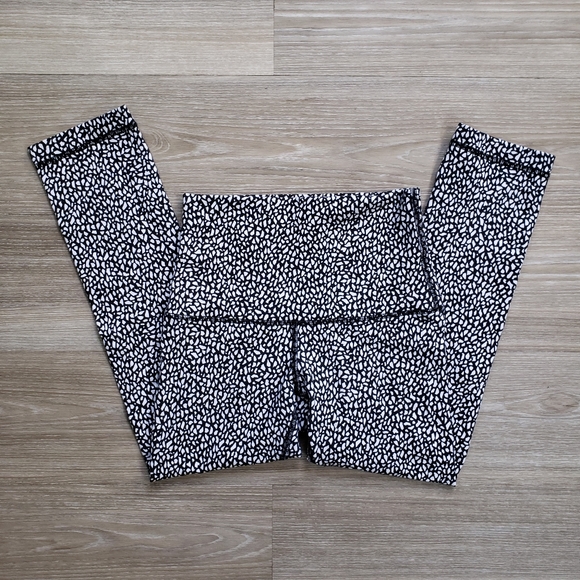 Lululemon Wunder Under Crop (Hi-Rise) Rare Mosaic - Picture 2 of 12